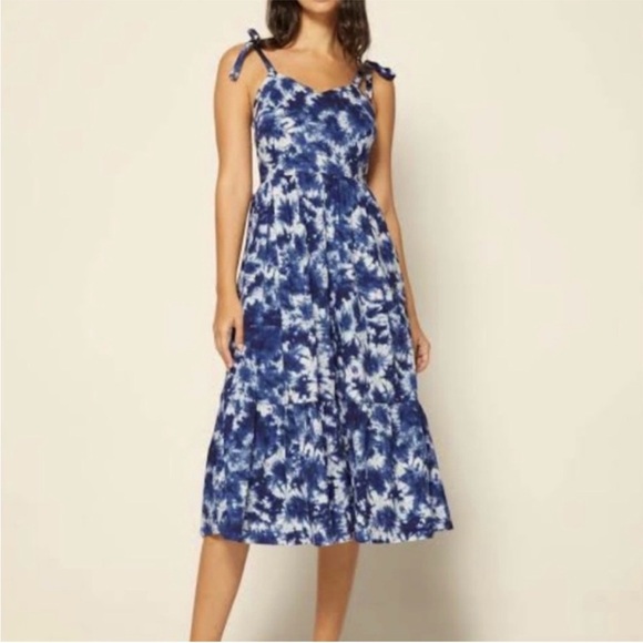 GAP Dresses & Skirts - GAP Blue and White Tie-Dye Maxi Dress with Tie Straps Size 10